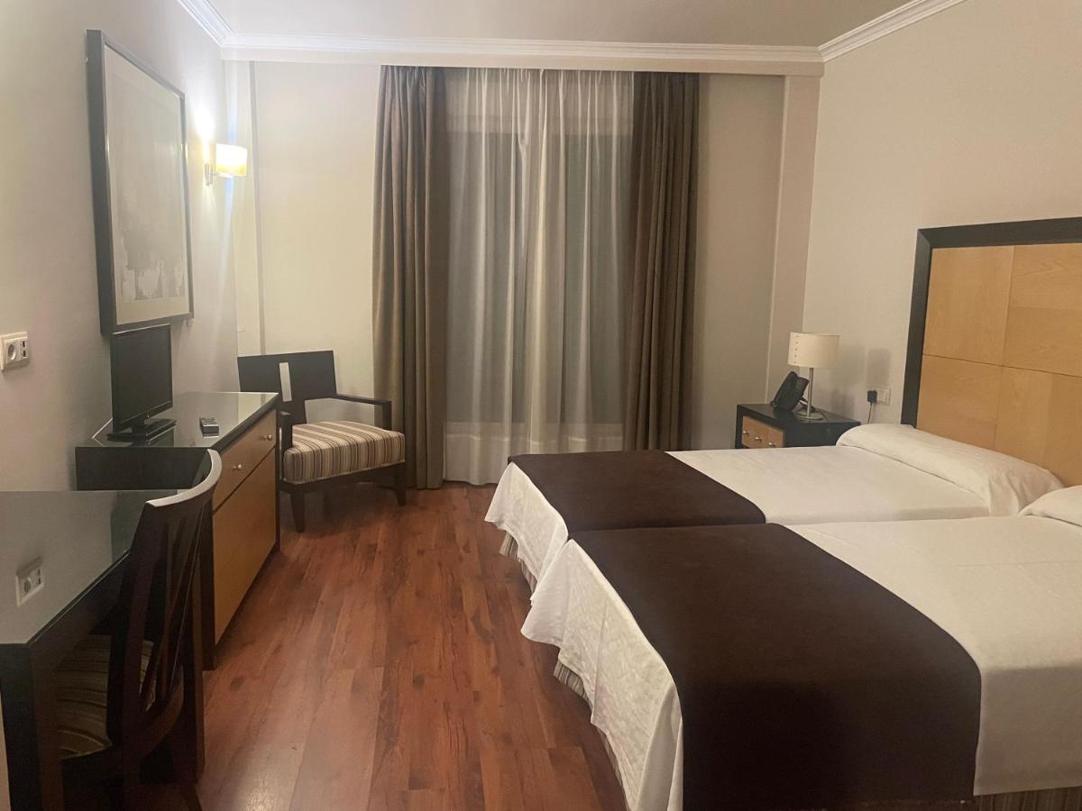 Hotel Las Cabanas Peñaranda de Bracamonte Екстериор снимка